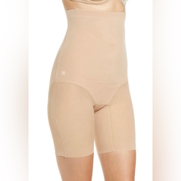 NWOT💕HoneyloveSuperPower Short Size XL - Picture 3 of 12